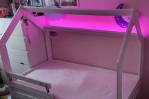 Łóżko dziecięce domek z materacem, szufladą + óswietlenie rgb