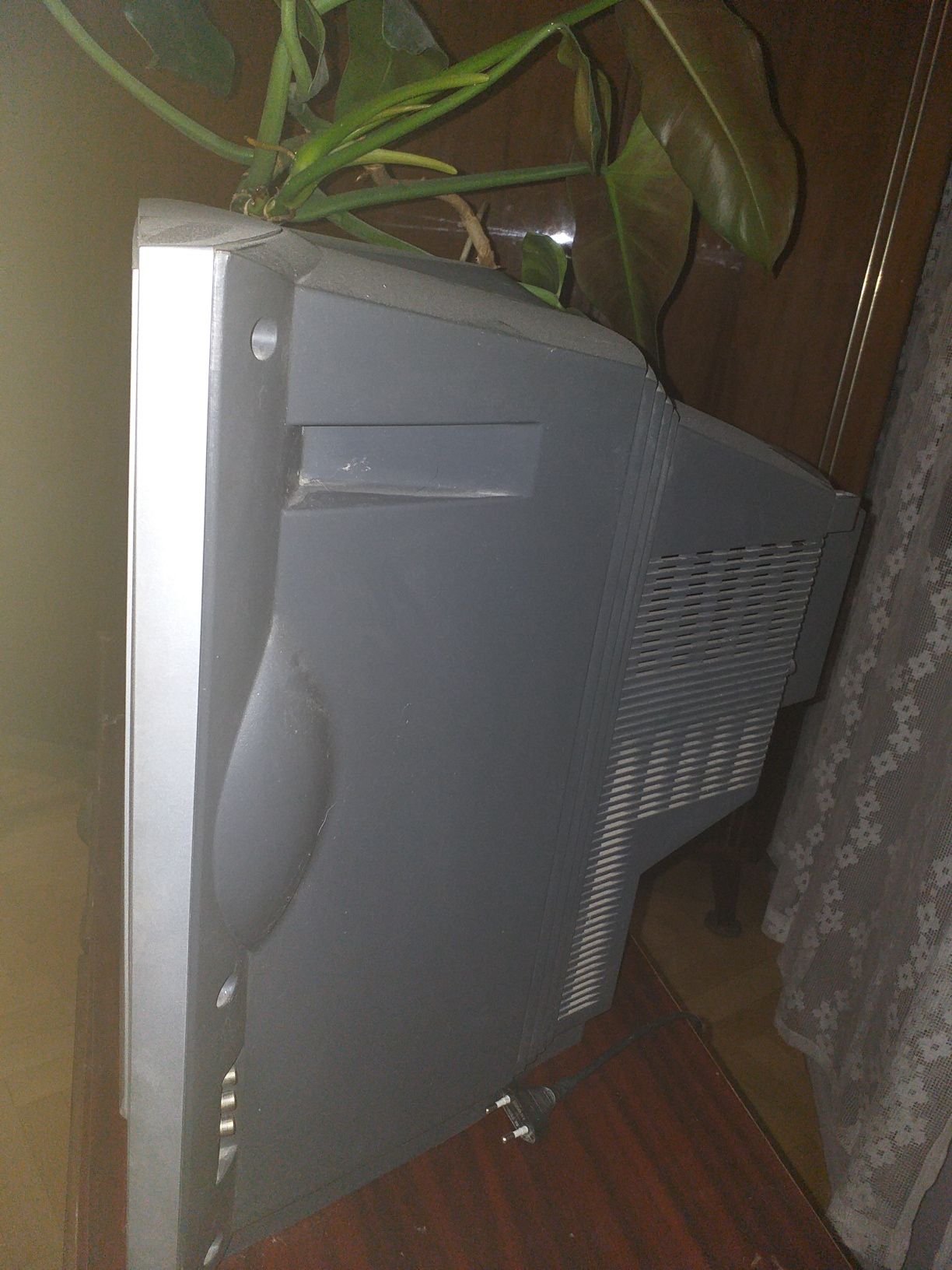 Телевизор LG21FD4RG