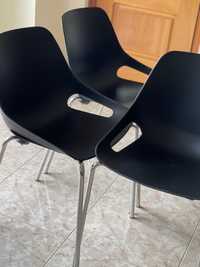 6 cadeiras pretas