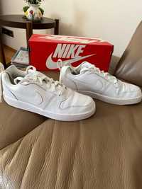 Sneakersy Nike biale stan bdb r39