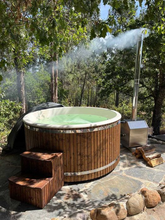 Banheiras de hidromassagem e saunas móveis