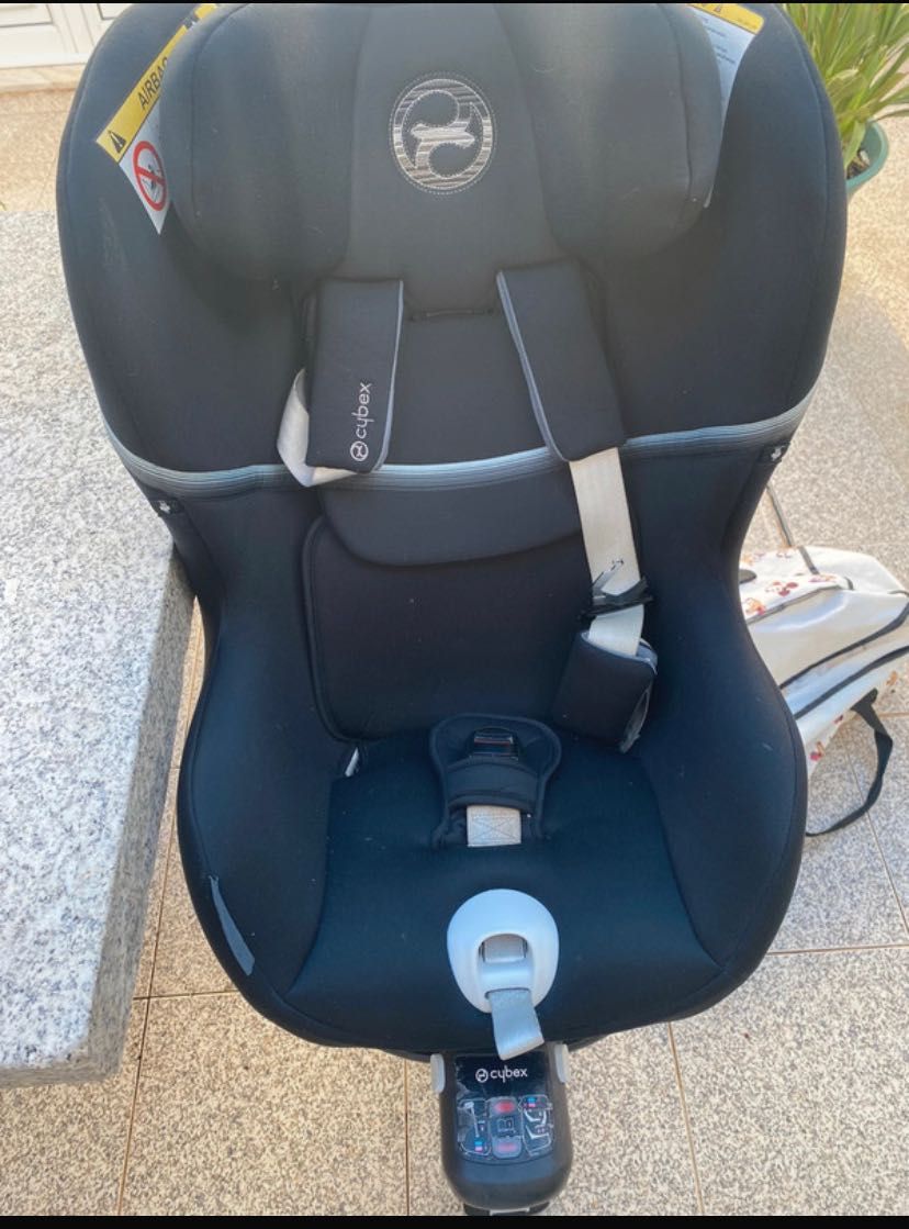 Cadeira auto Cybex M2 e sistema Isofix