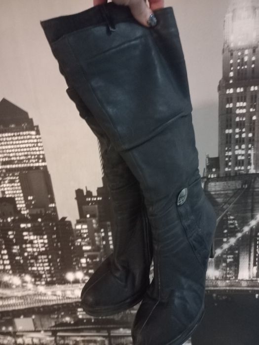 Чоботи жіночі демісезонні.