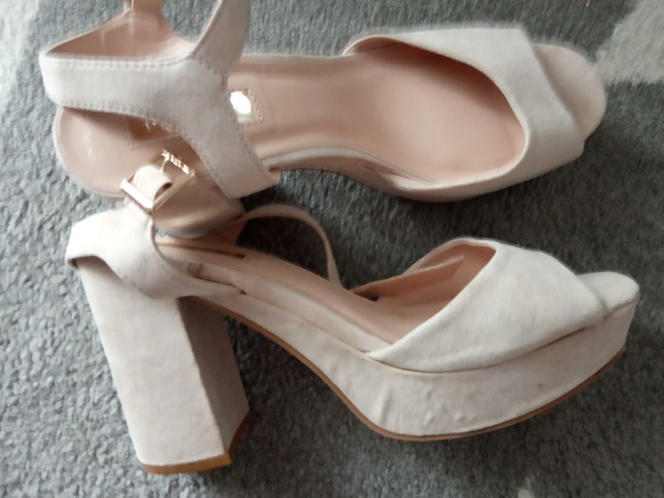 Eleganckie letnie buty