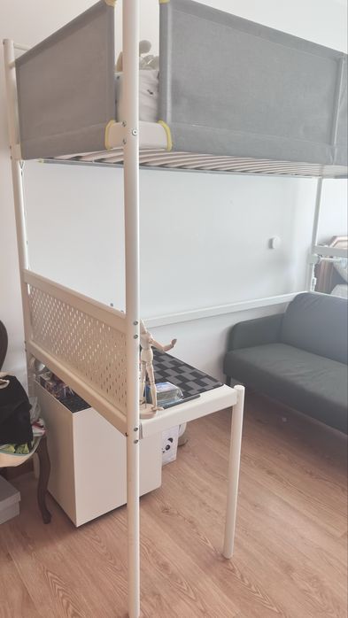 Cama Alta Vitval IKEA  + Secretaria
