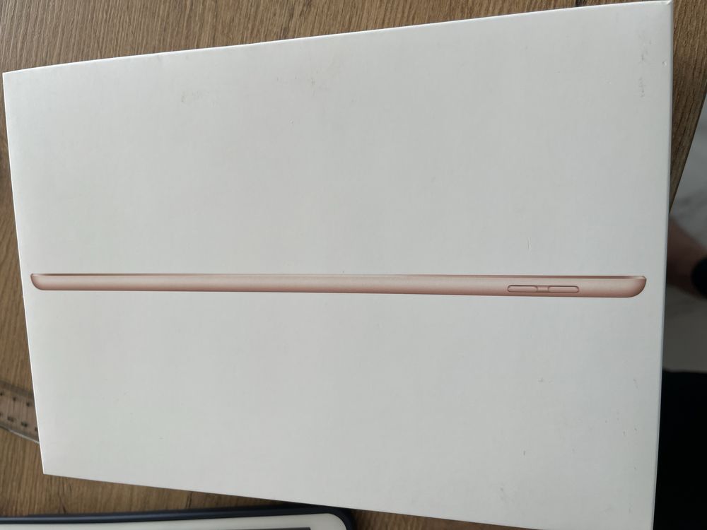 IPad 8 generacji 32GB