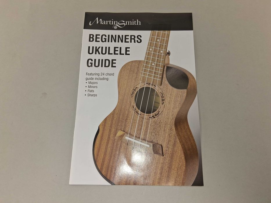N063 Podręcznik Martin Smith Ukulele Guide Przewodnik Akordy Chwyty