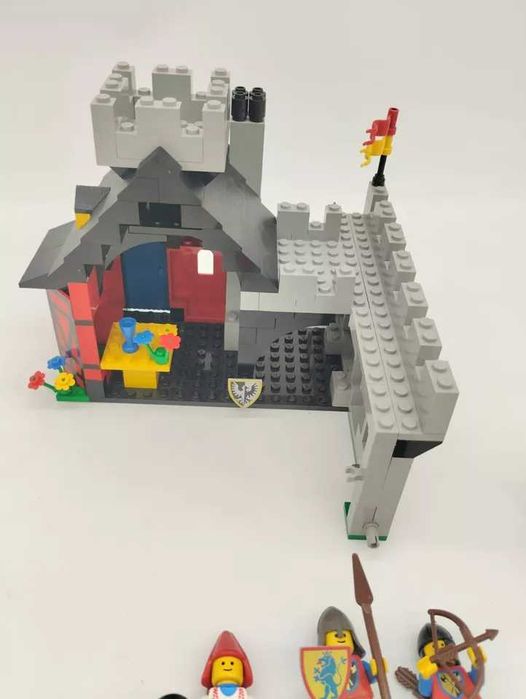 lego 6067 Castle: Guarded Inn,karczma komplet 100%