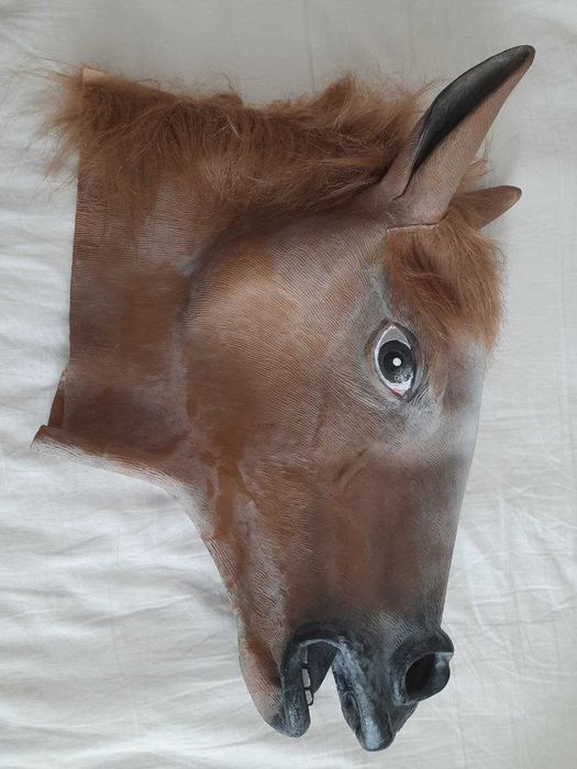 Маска голова лошади.