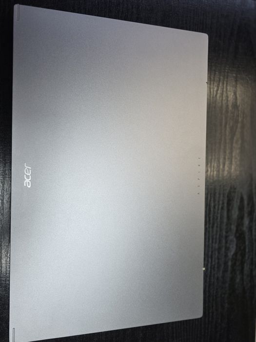 Acer Aspire 17 U7 150U/32/2Tb/2050 4gb