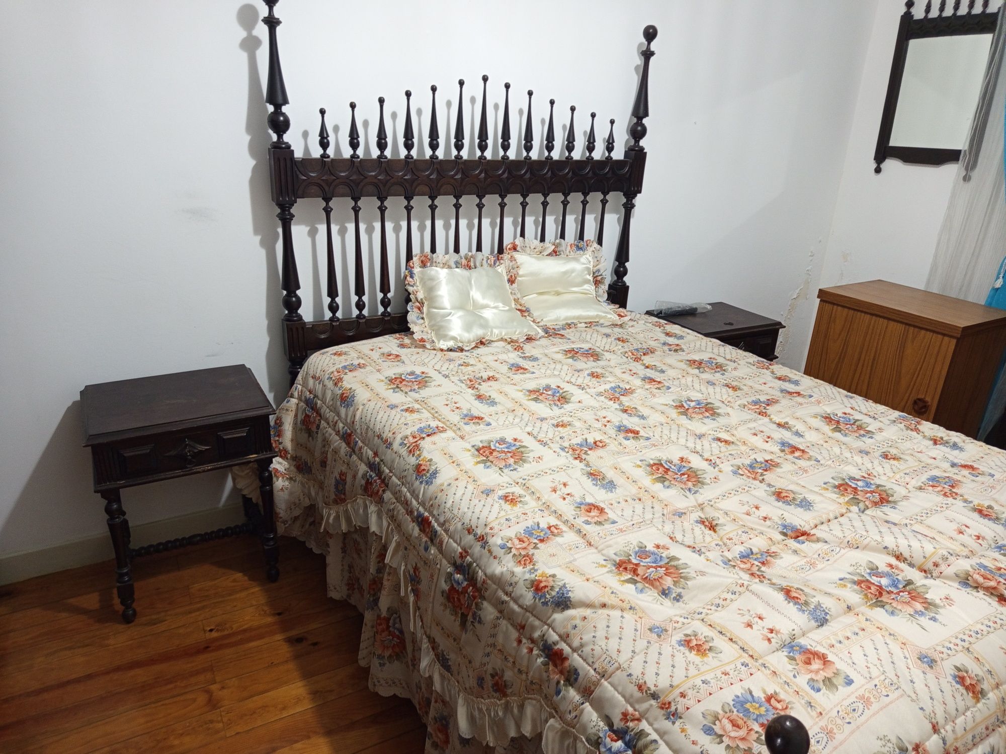 Mobília quarto antiga