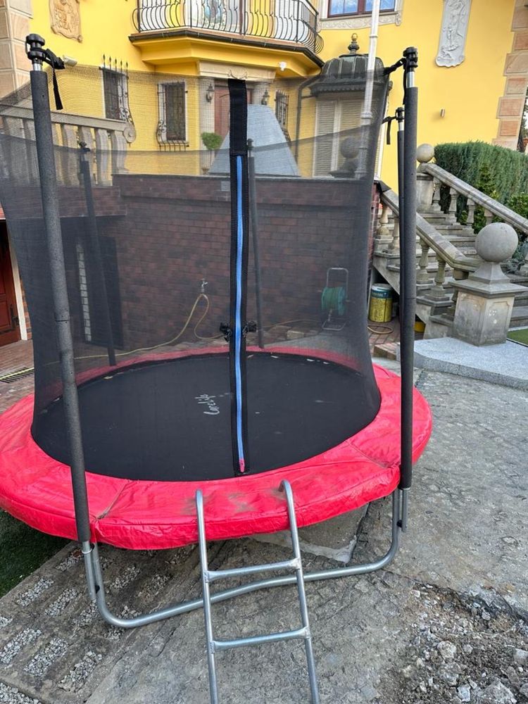 Trampolina ogrodowa