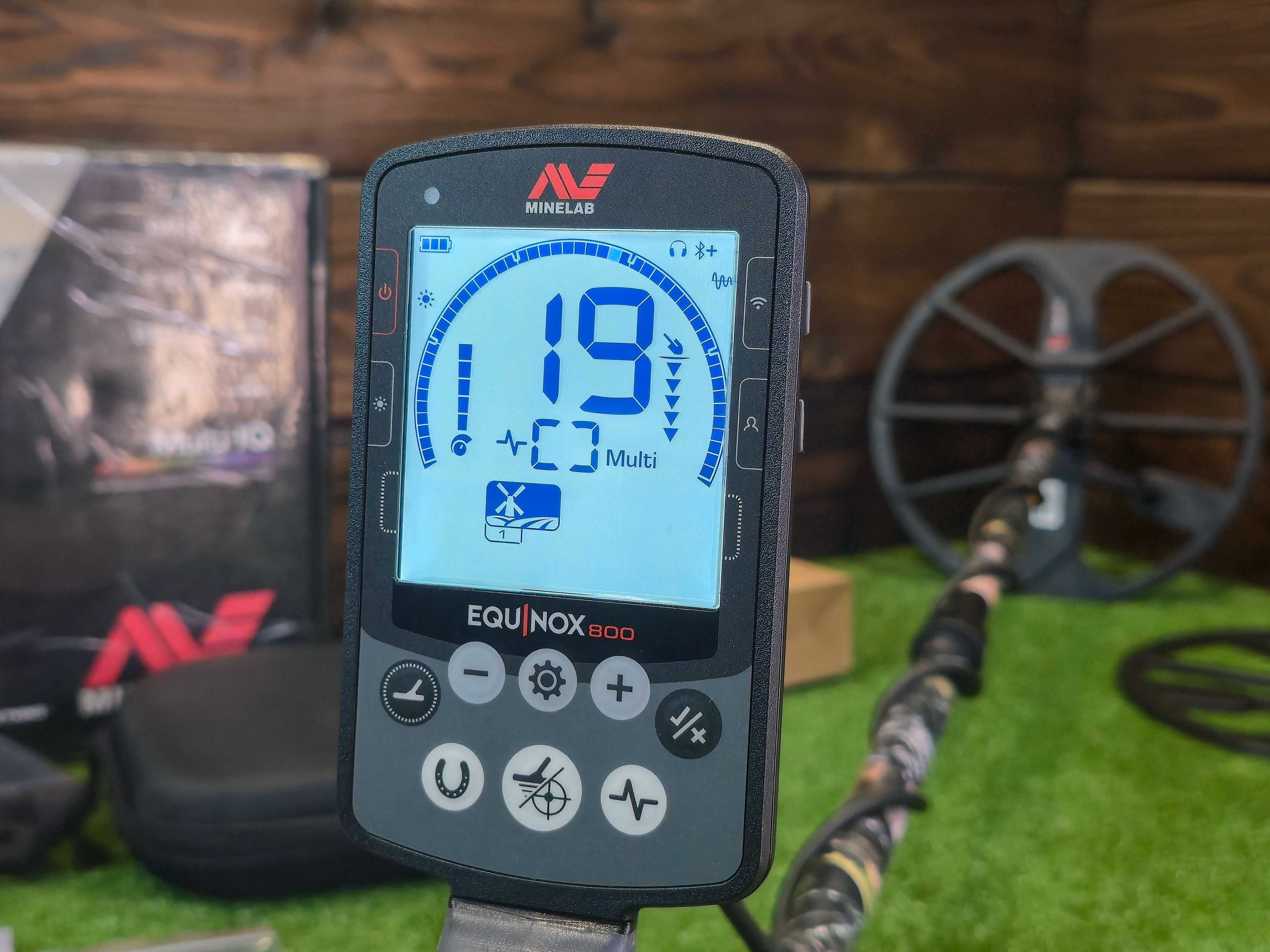 Металошукач Minelab Equinox 800