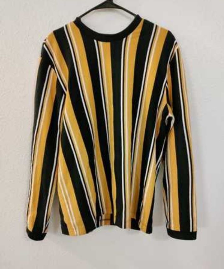 BERSHKA rozmiar M bluza sweterek w paski