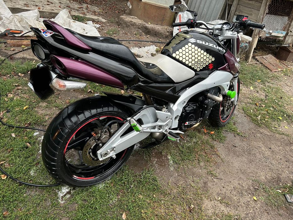 Мотоцикл Suzuki Gsr 600