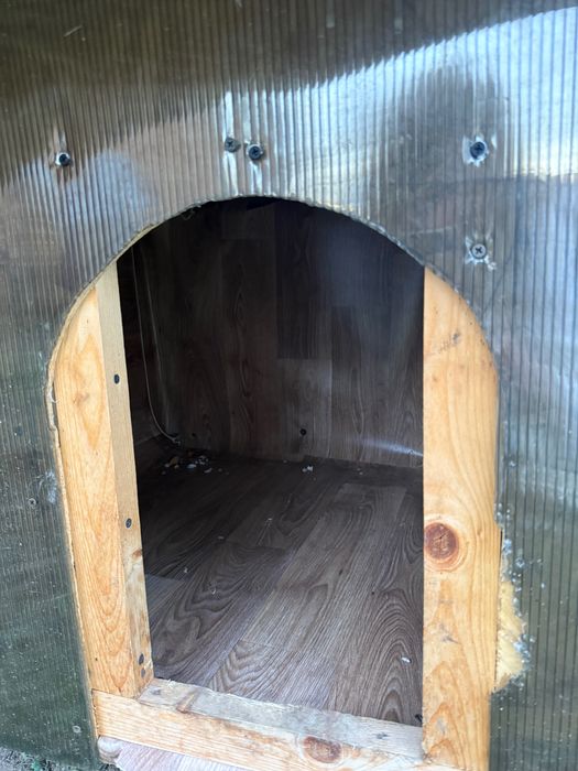 Продаю собачу будку | Міцна, простора, у відмінному стані