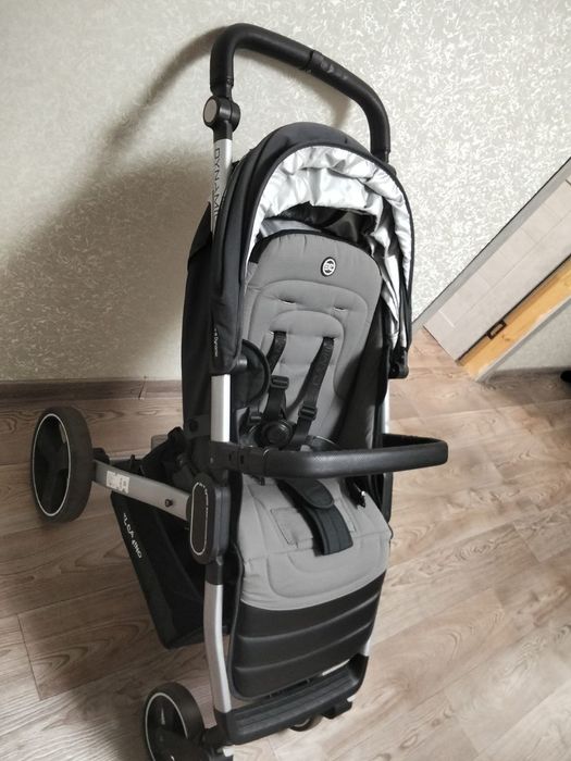 Прогулянкова коляска Dinamic