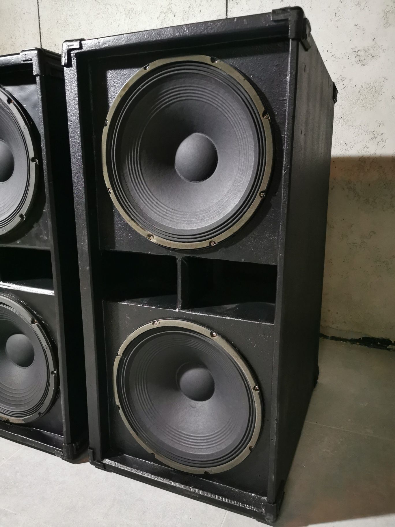 2 kolumny basowe 2x 15" 800w  Electro Voice / Eminence