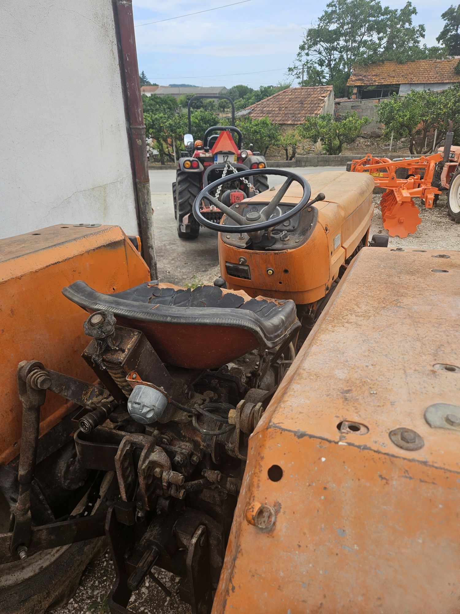 Trator Fiat 420 usado