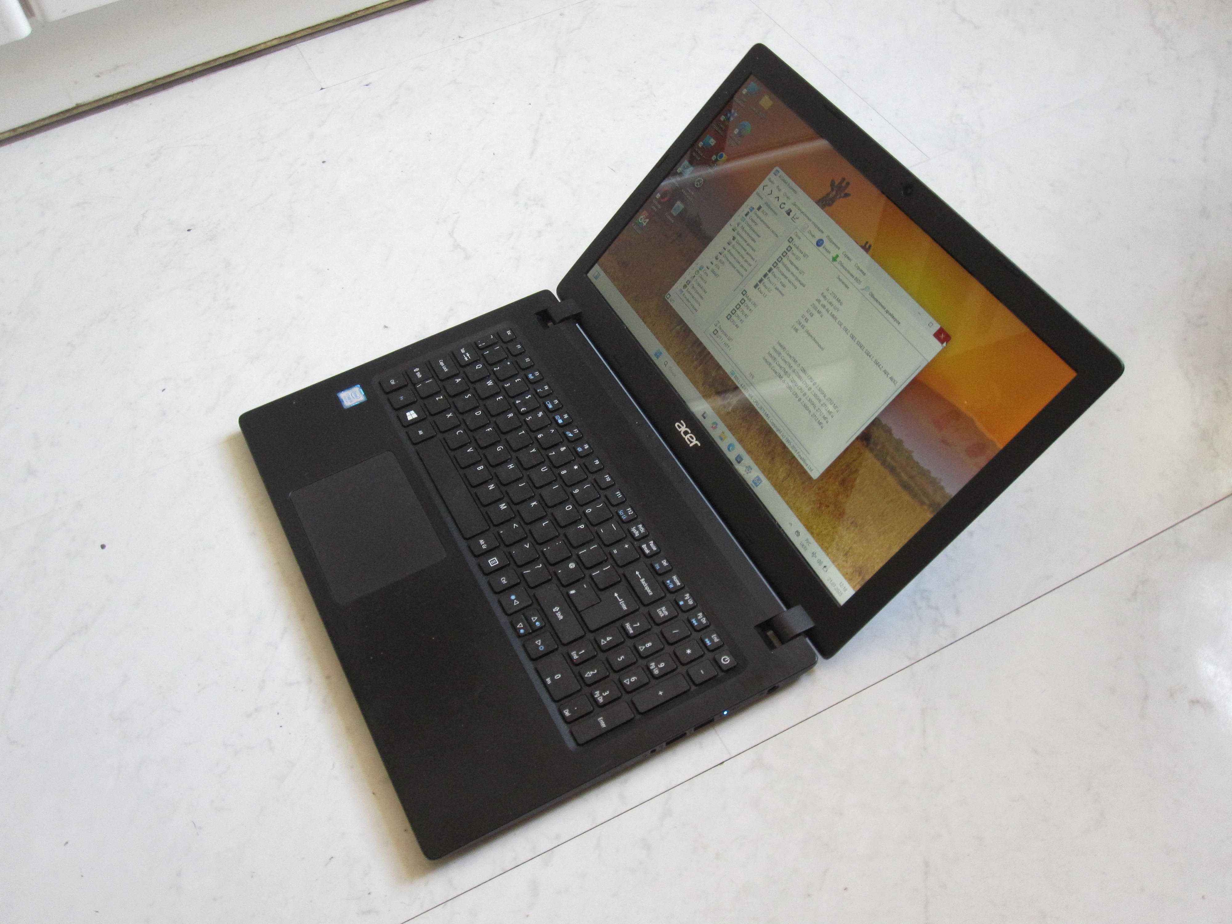Продам мощный ноутбук Acer Aspire 3 core i5 7200 SSD батарея 5-7часов.