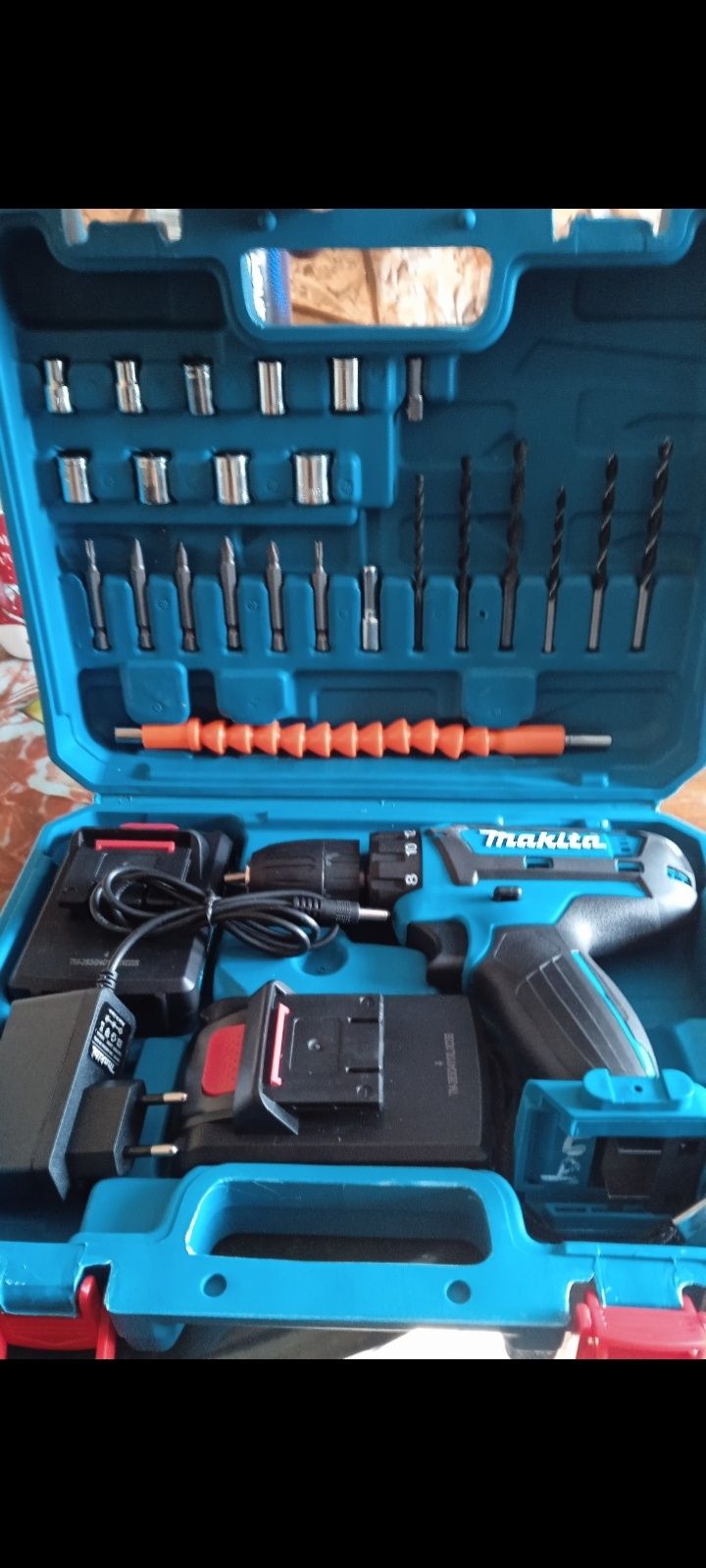 Makita 2АКБ 24V + оснастка