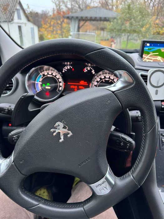 Peugeot 3008, гібрид, дизель, мотор 2.0, кінець 2013 рік