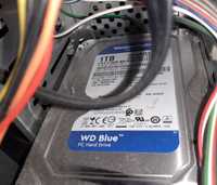Жосткий диск WDC WD10EZEX-08WN4A0. WD blue.1тб