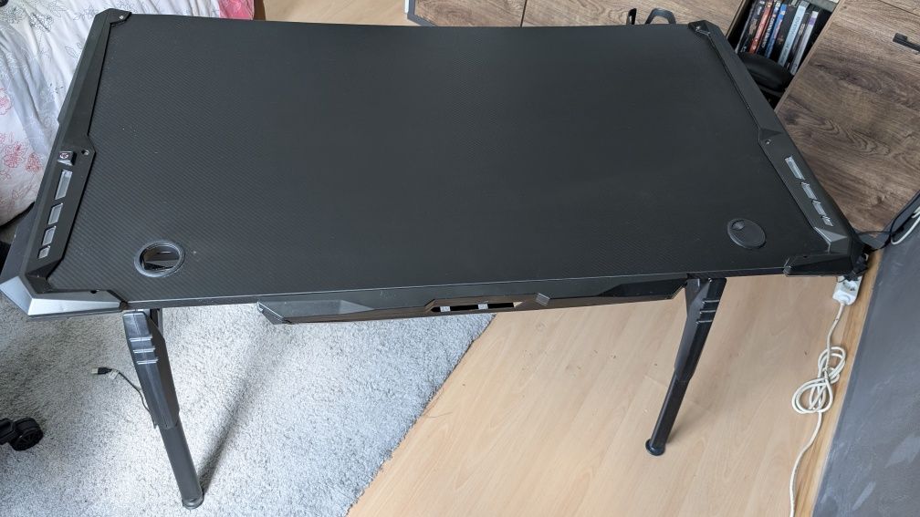 Biurko gamingowe Ultradesk invader LED