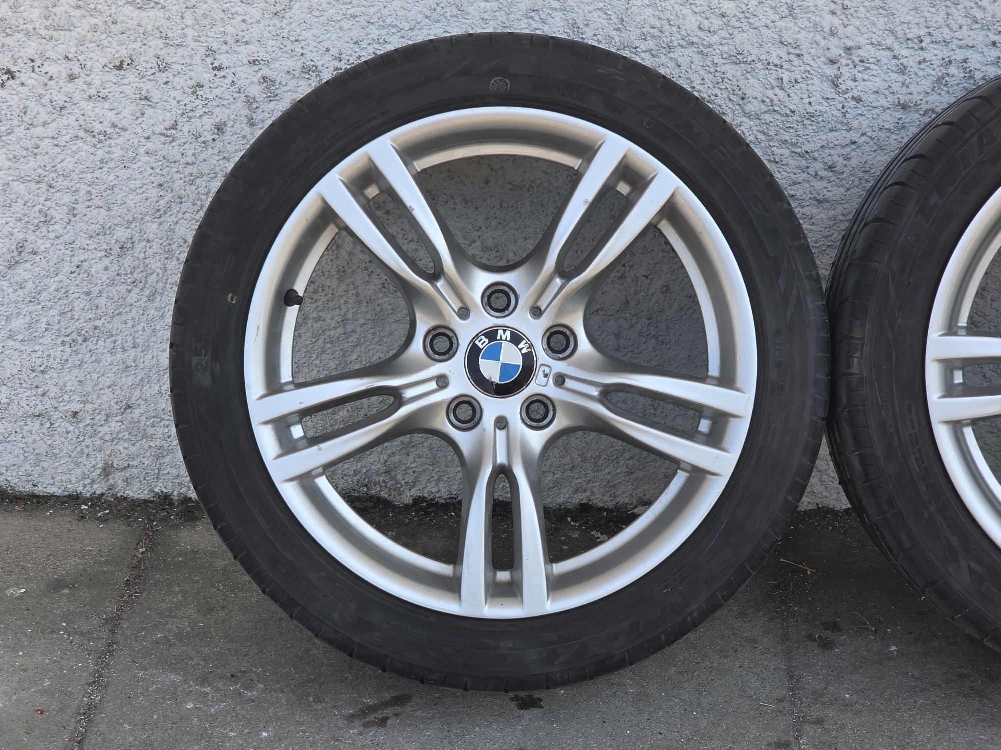 Jantes Originais BMW 18" Pack M 5x120 com Pneus 225.45.18 + 255.40.18
