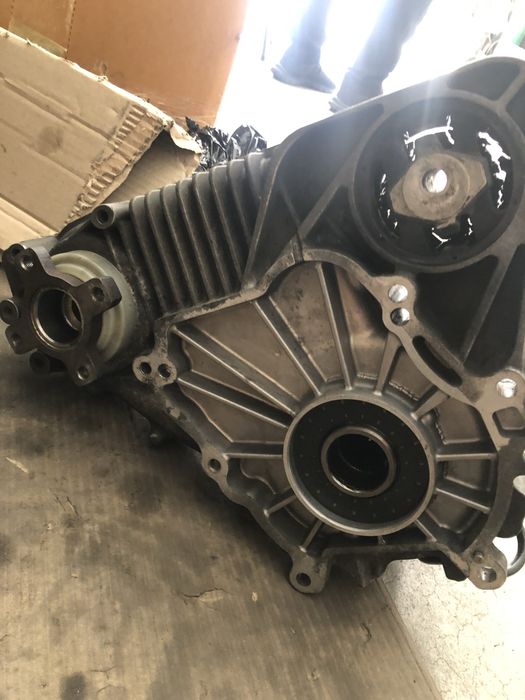 Bmw  Х3 E83 раздаточная коробка , раздатка