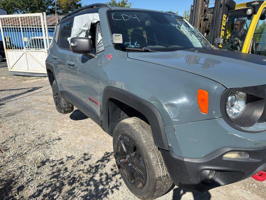 Разборка Шрот Jeep Renegade BU 2,4 двигун 2017 рік Trailhawk 4x4
