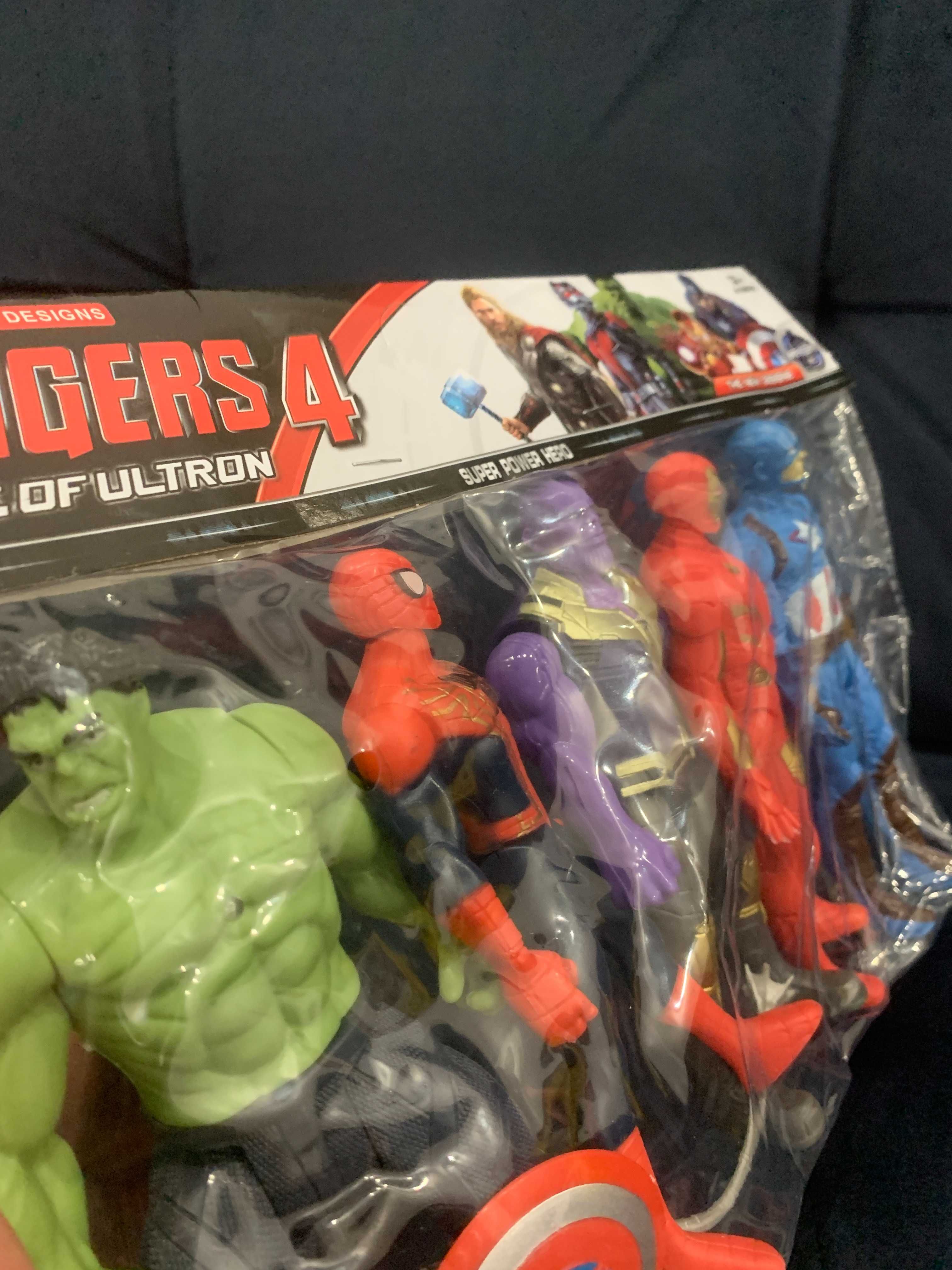 Figurki LED AVENGERS Akcesoria Iron Man Thanos Hulk Spiderman 16 cm