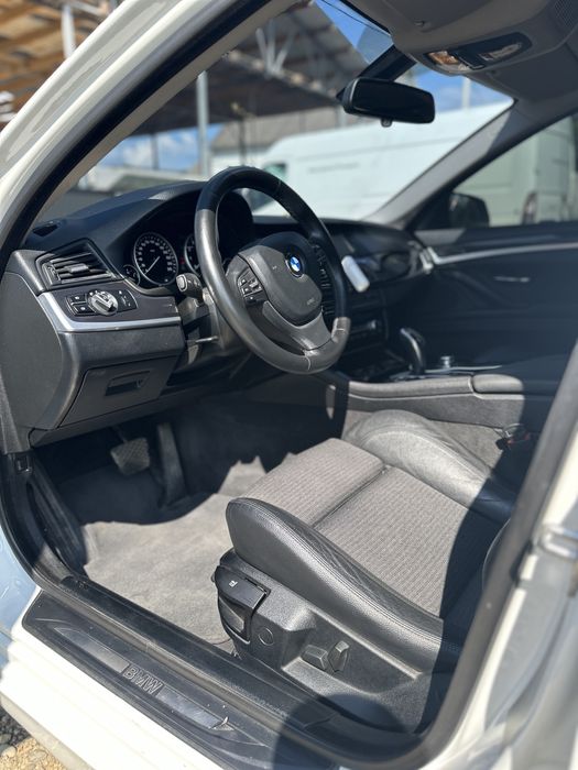 BMW f10 520i 2012 року