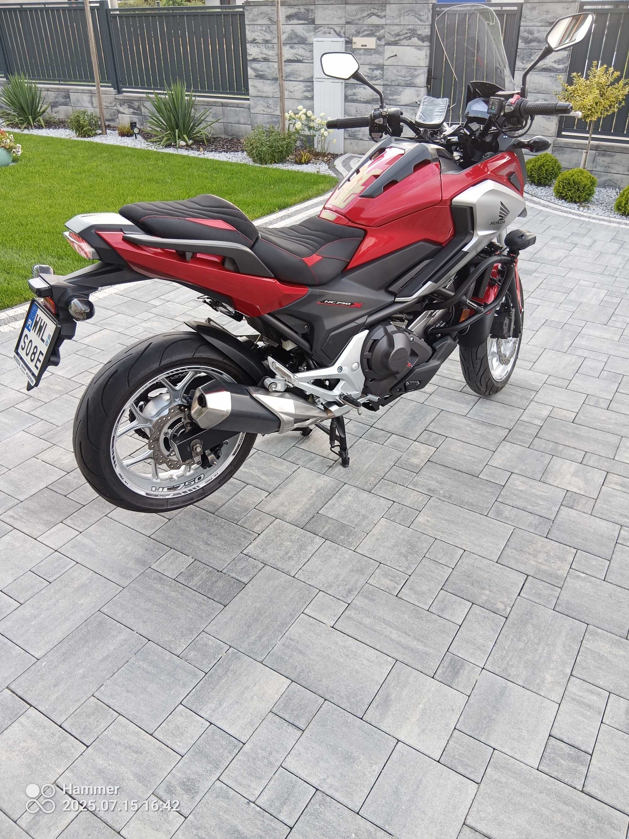Stan bardzo dobry, dużo dodatków, salon Polska Honda Nc 750x DCT