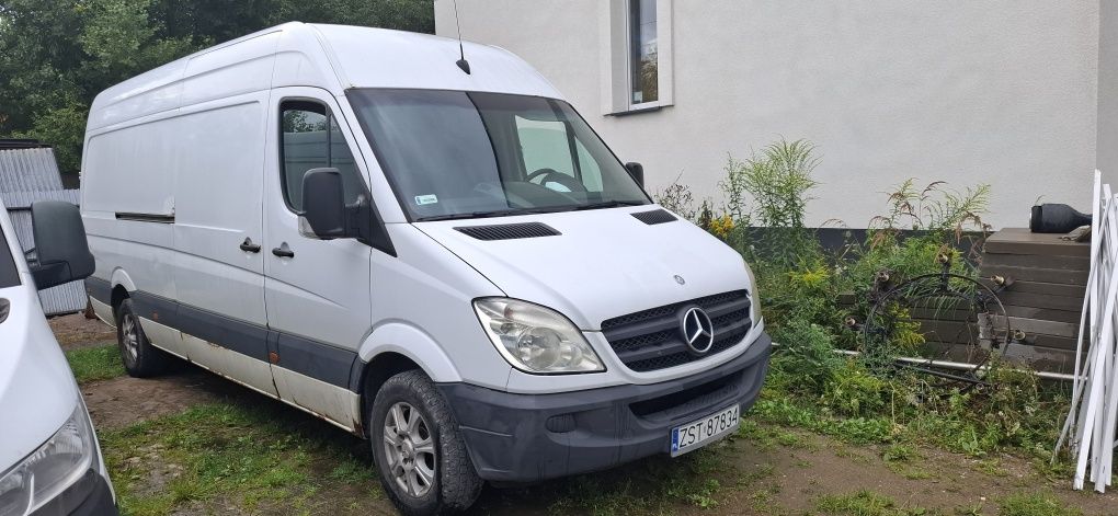 Mercedes spriner AUTOMAT MAXI kontener  AUTOMAT sprawny