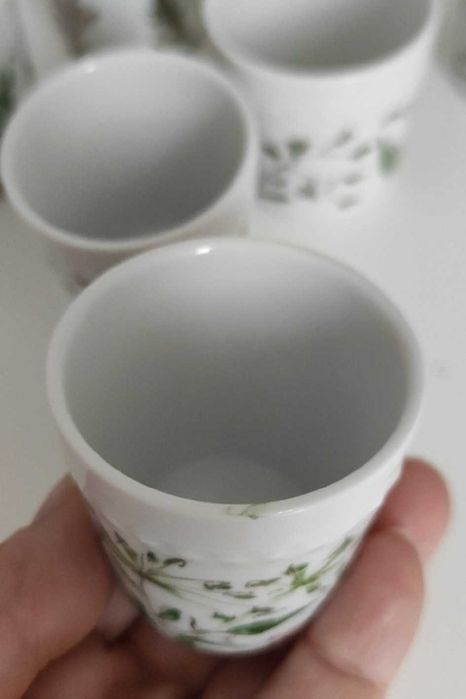 Fürstenberg, porcelanowa piersiówka z kieliszkami
