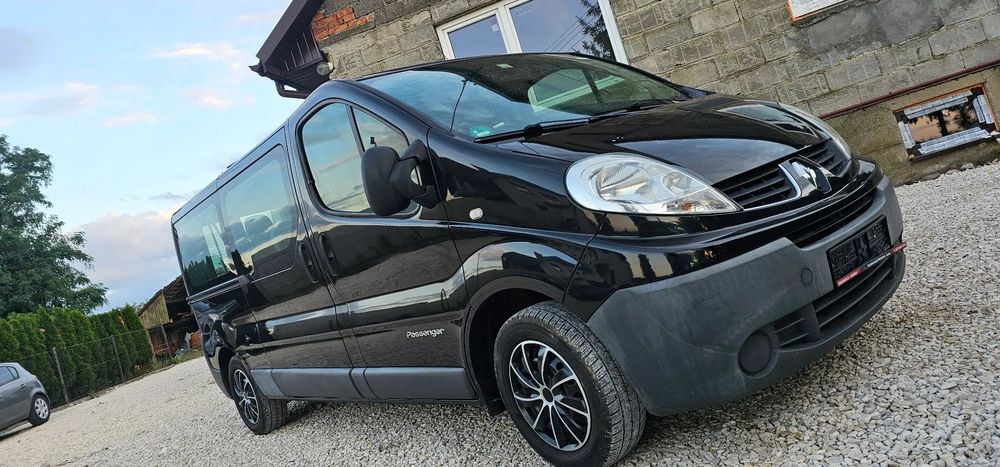 Renault Trafic Serwis Tylko 195tys przebiegu ! lakier Orginał !