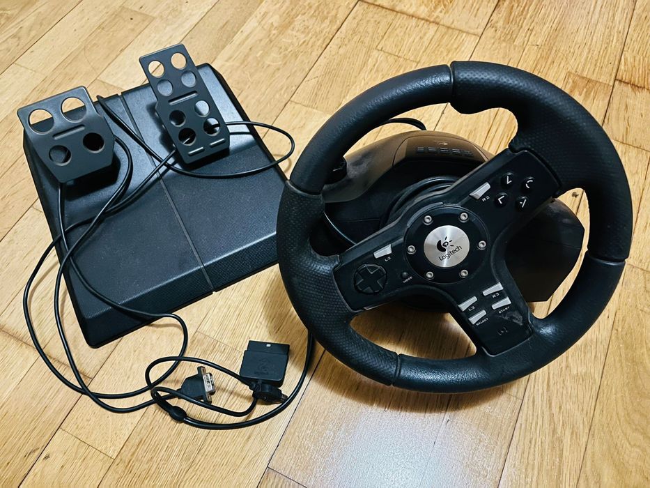 Volante PS2 / PC Logitech