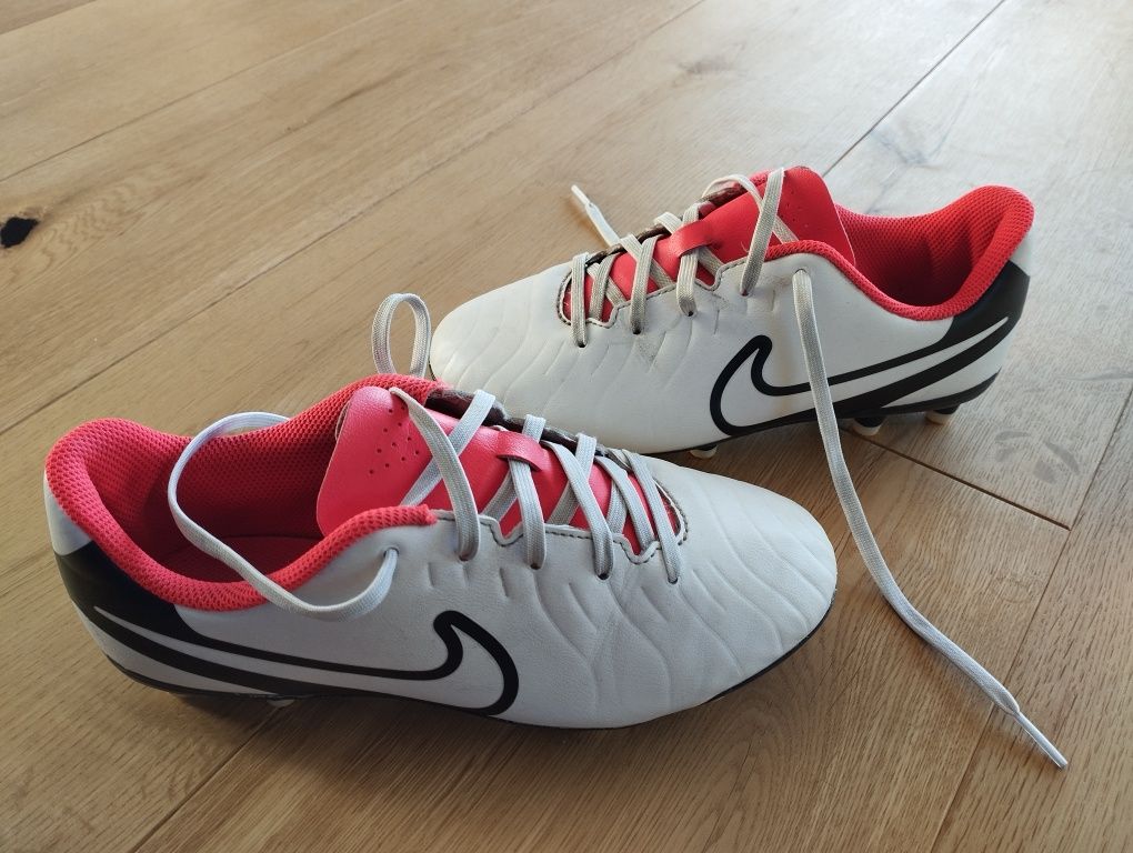 Nike Performance 36,5 korki lanki