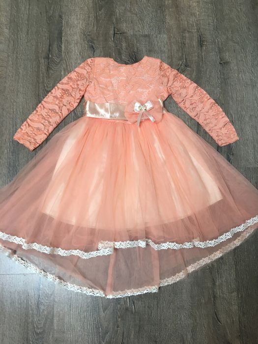 Святкові сукні для дівчинки