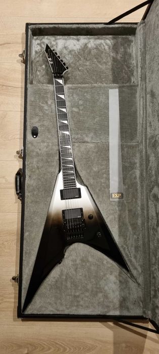 E-II Arrow Black Silver Fade