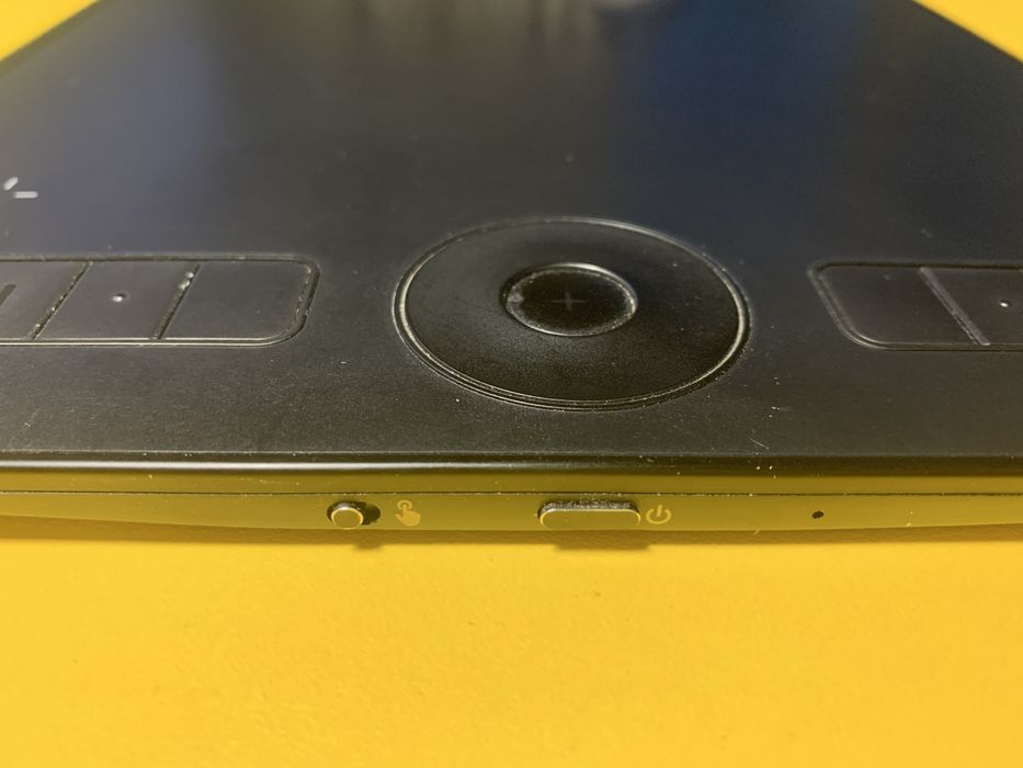 Графічний планшет Wacom Intuos Pro M (PTH-660-N)