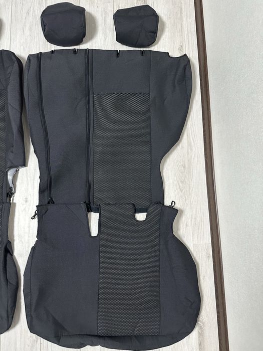 Продам Ідеальні Оригінальні Чохли на Mitsubishi Outlander3 (2012-2020)