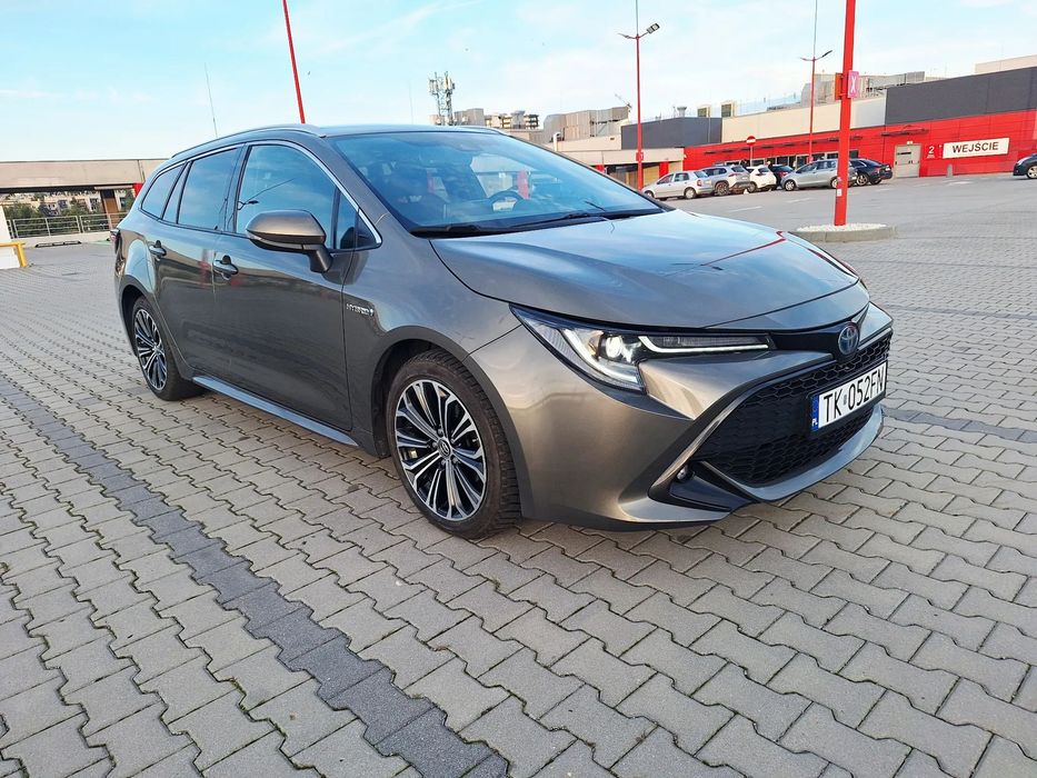 Toyota Corolla Toyota Corolla 1.8 Hybrid - PEŁNE ASO