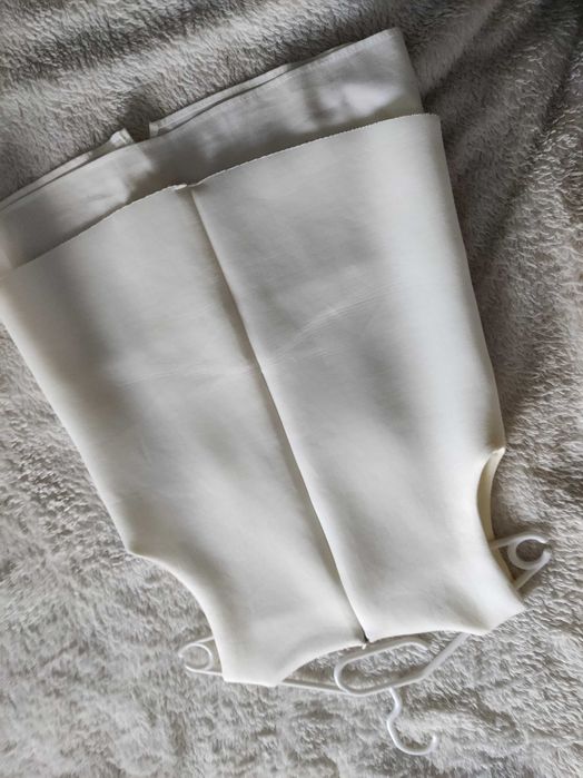 Біла кофта - топ