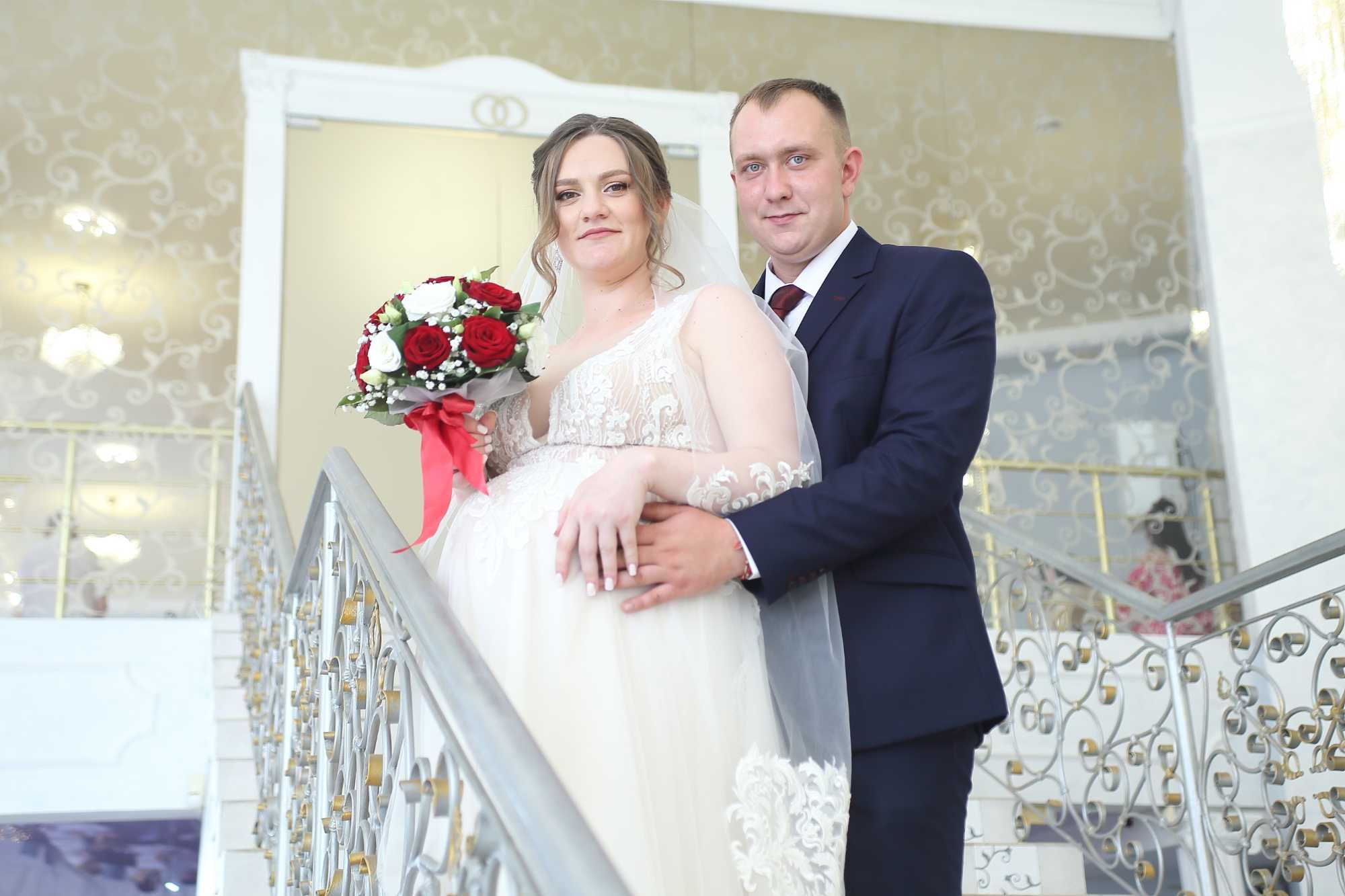 Ведущая с музыкой-4500гр. Свадьбы.Юбилеи.Дни рождения. Дети-1 годик.