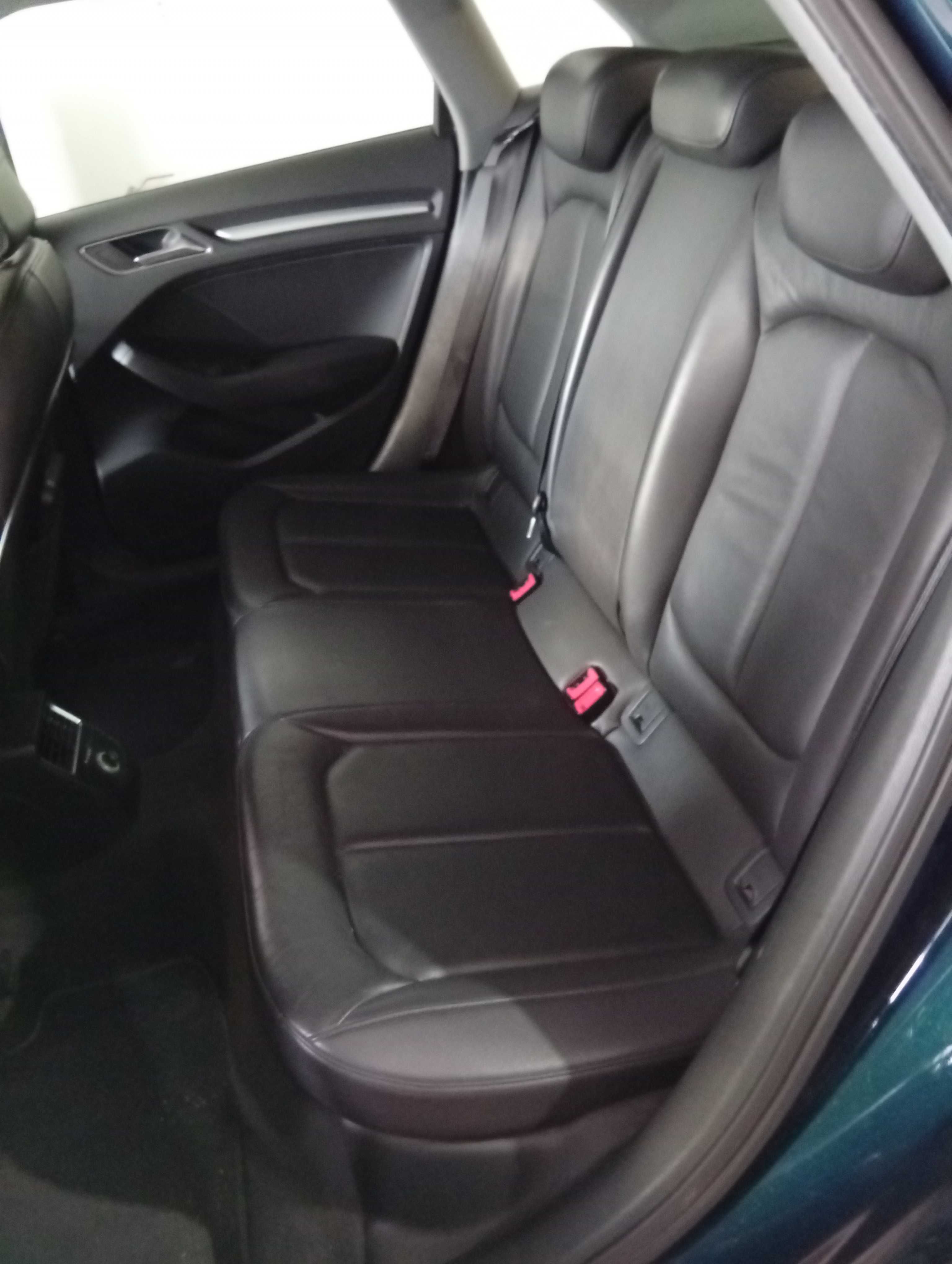 Vendo AUDI A3 ETRON hibrido plugin com 204 hp, de 2017 com 94000 km