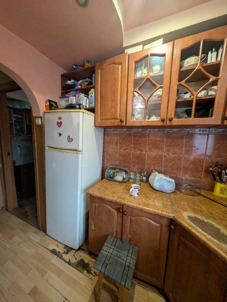 Продам 2к квартиру з ремонтом в центрі вул Короля Данила.Газове опал.