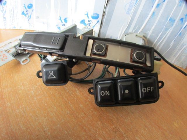 Interruptor Inter4188 MITSUBISHI SPACE WAGON 1993 2.0TD 82CV 5P VERMELHO INTERRUPTOR DE TETO