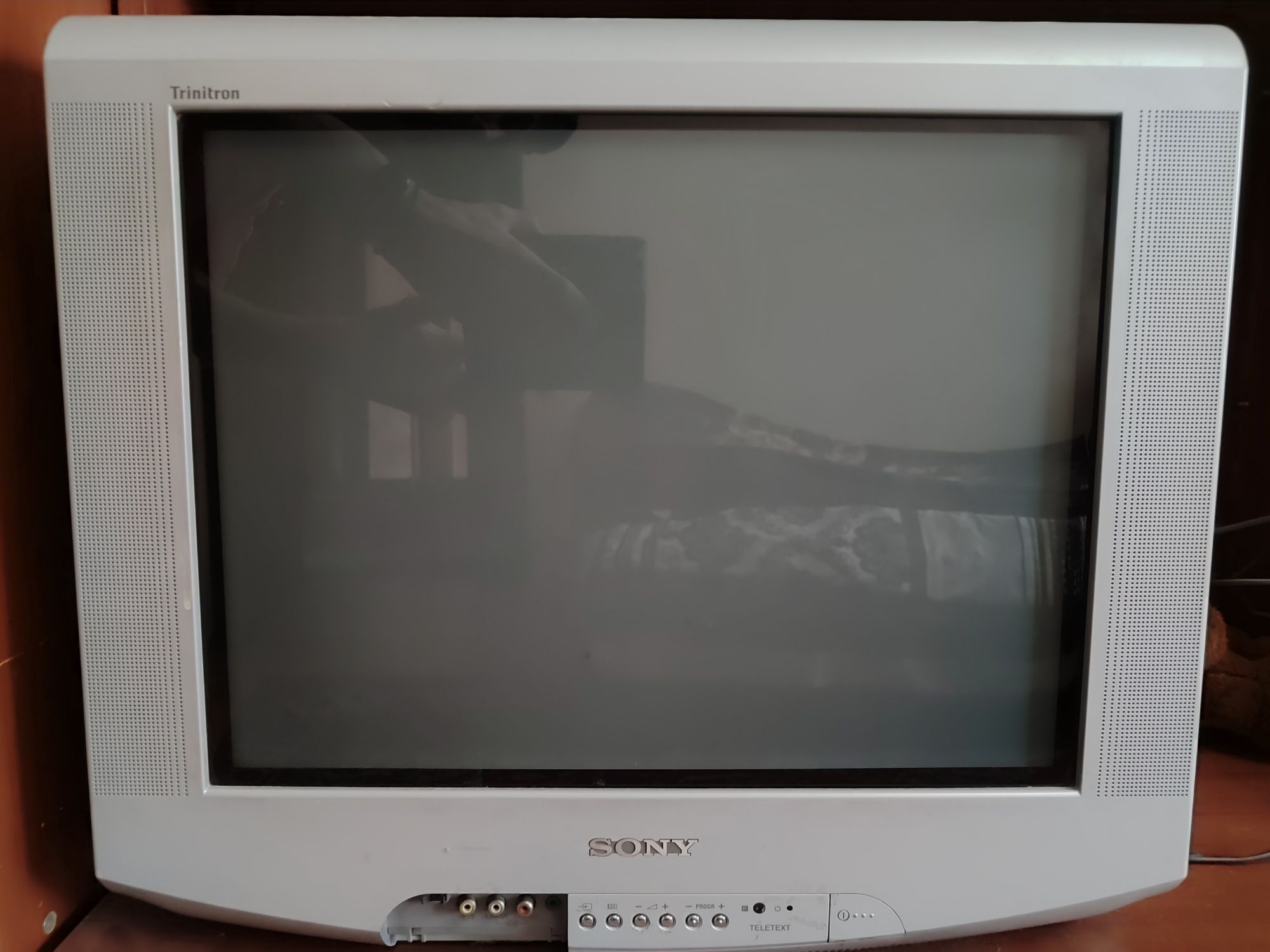 Продається робочий телевізор Sony KV-21LS30K в М. ЛУЦЬКУ